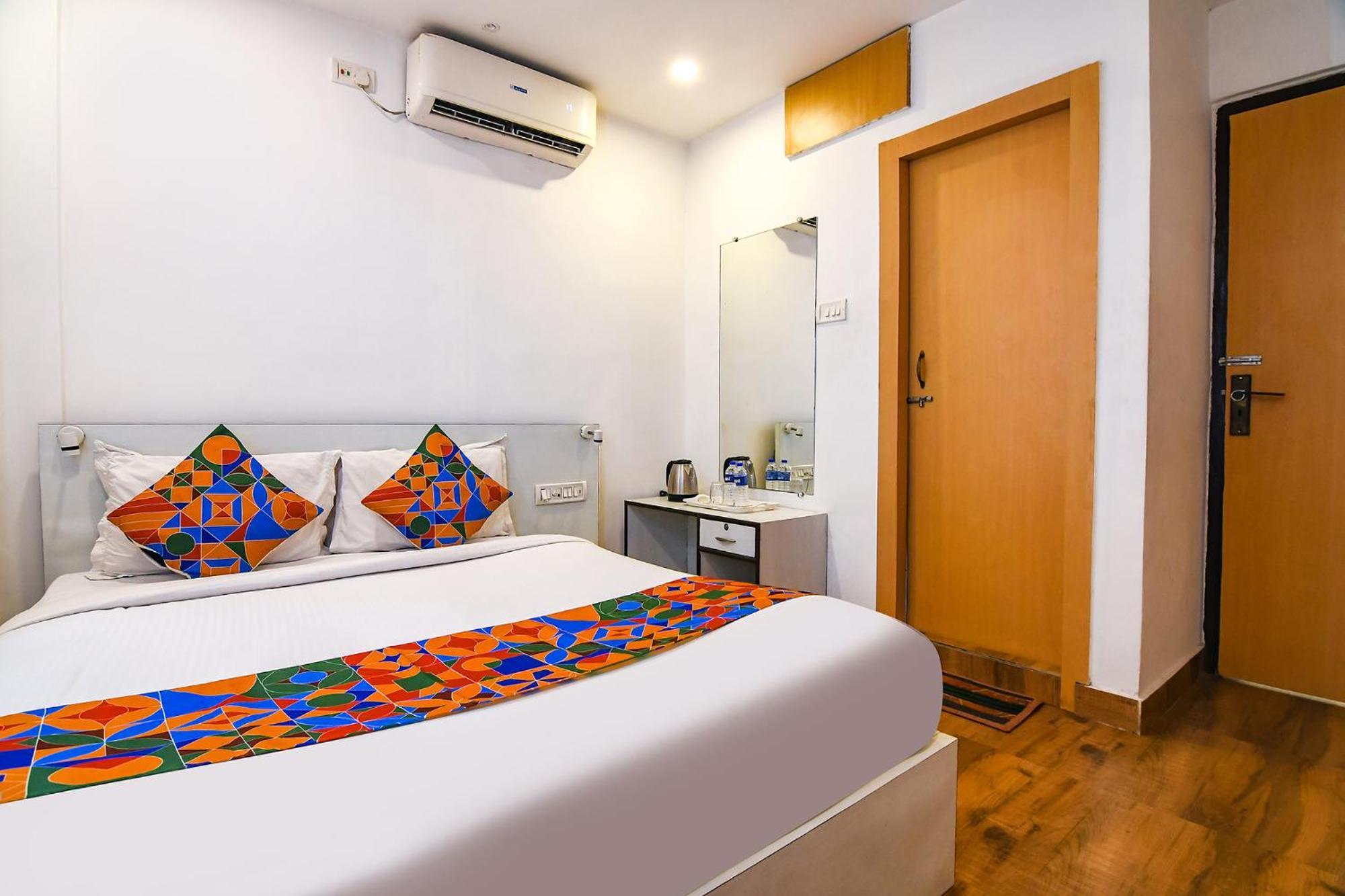 Fabhotel Globe Express - Nr Ruby Hospital Kolkata Bagian luar foto